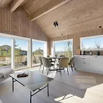 Med Flott Utsikt Feriehus *